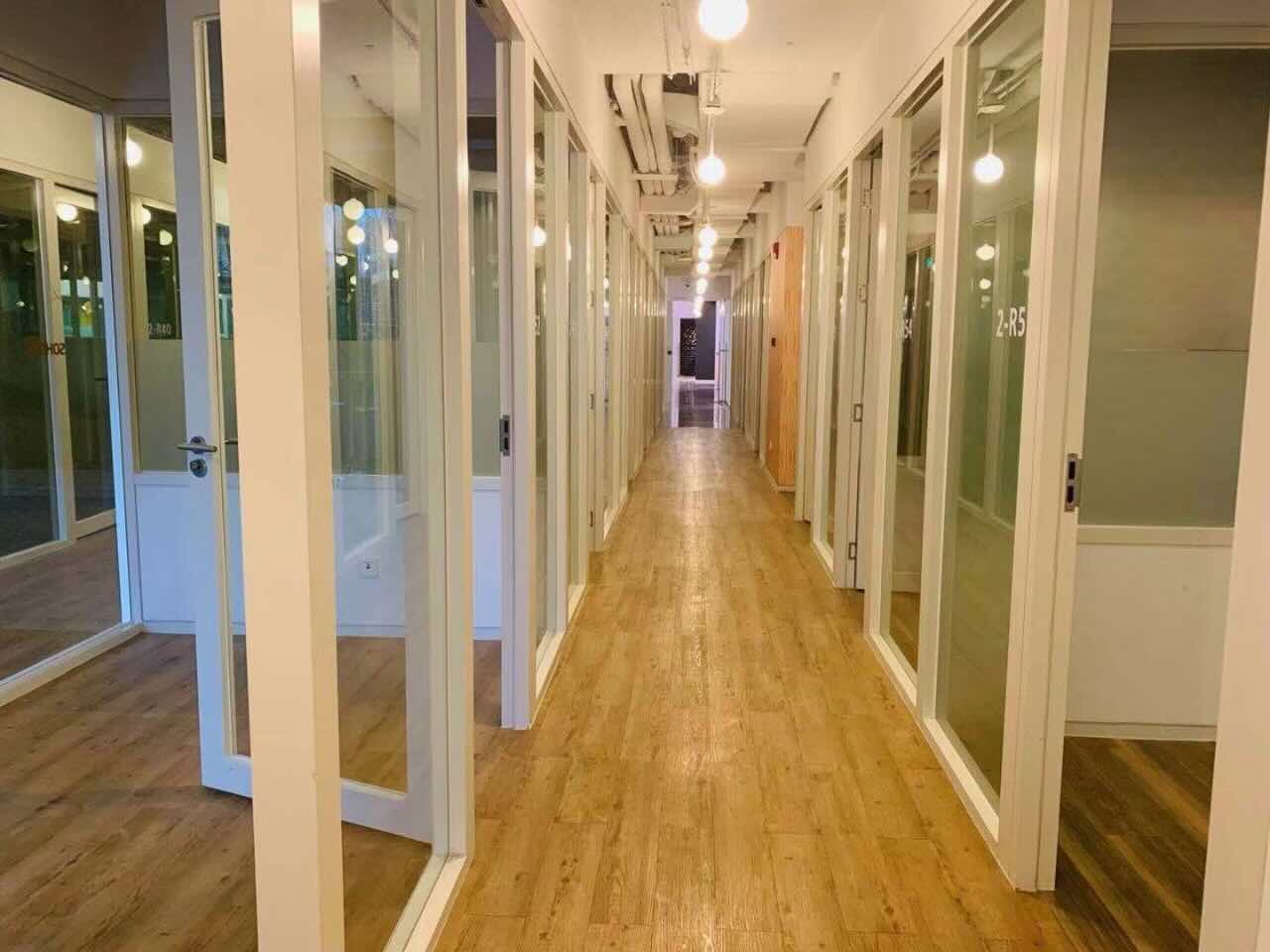SOHO复兴广场黄浦 SOHO复兴广场 415平米 简装修