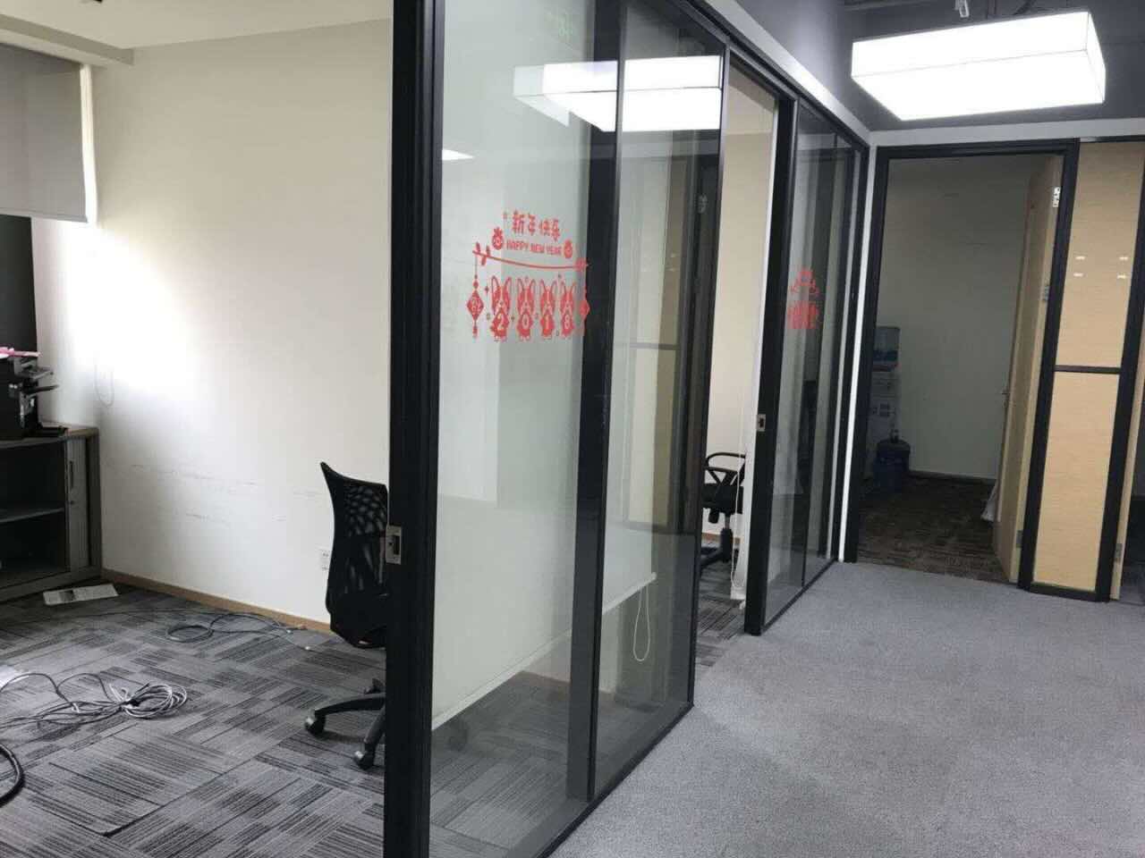 业主直租SOHO复兴广场，389平精装修带家具，直接拎包办公