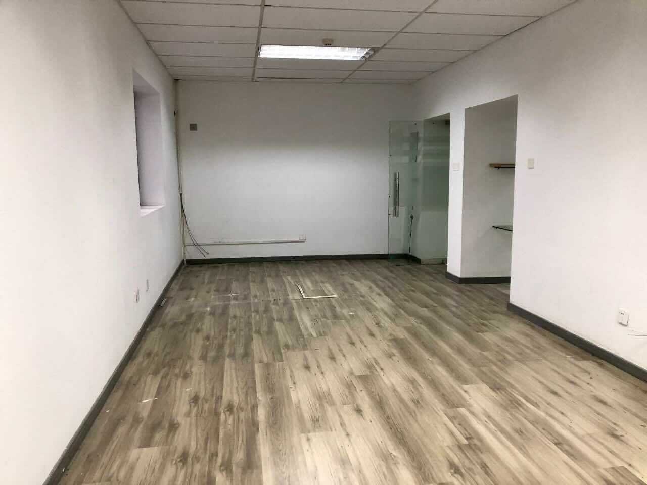 万街303徐汇 万街303 108平米 简装修