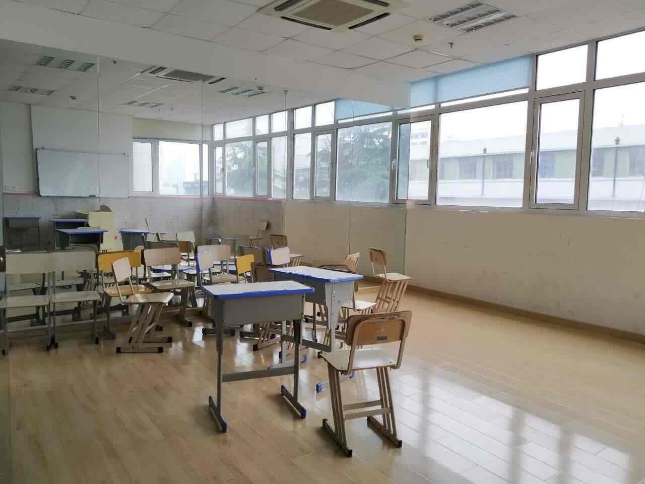 徐汇 摩登设计谷 586平米 简装修