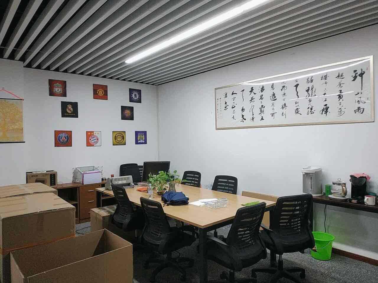 徐汇 凤凰园 131平米 简装修
