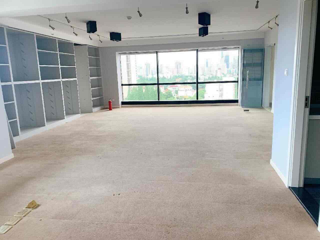 徐汇 启华大厦 204平米 中等装修