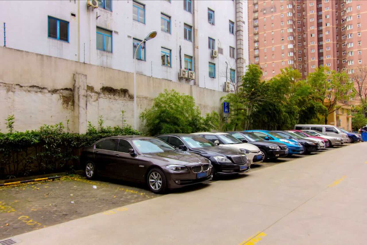徐汇商务大厦