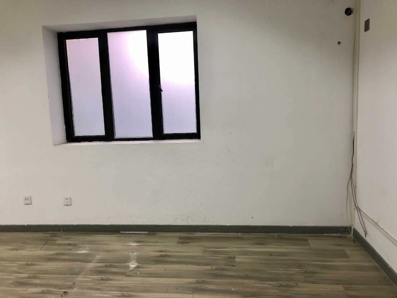 万街303徐汇 万街303 108平米 简装修