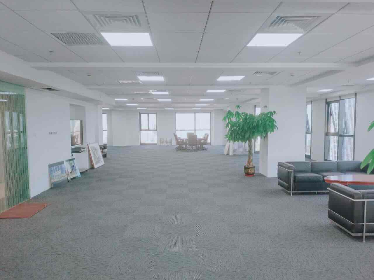 徐汇 宝溢丰大厦 379平米 简装修