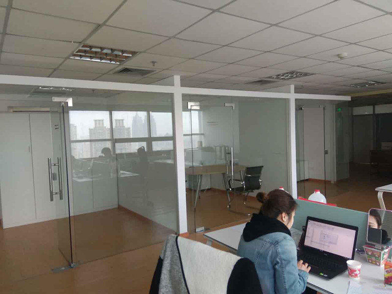 兆丰广场兆丰广场，精装带家具，234号线中山公园地铁上盖