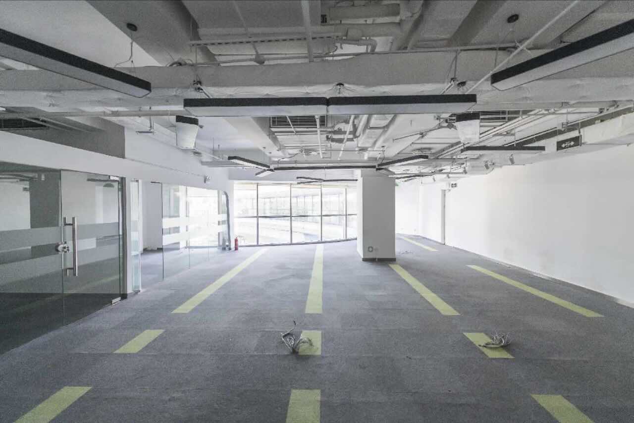 天会商务广场(凌空SOHO)长宁 天会商务广场(凌空SOHO) 260平米 精装修