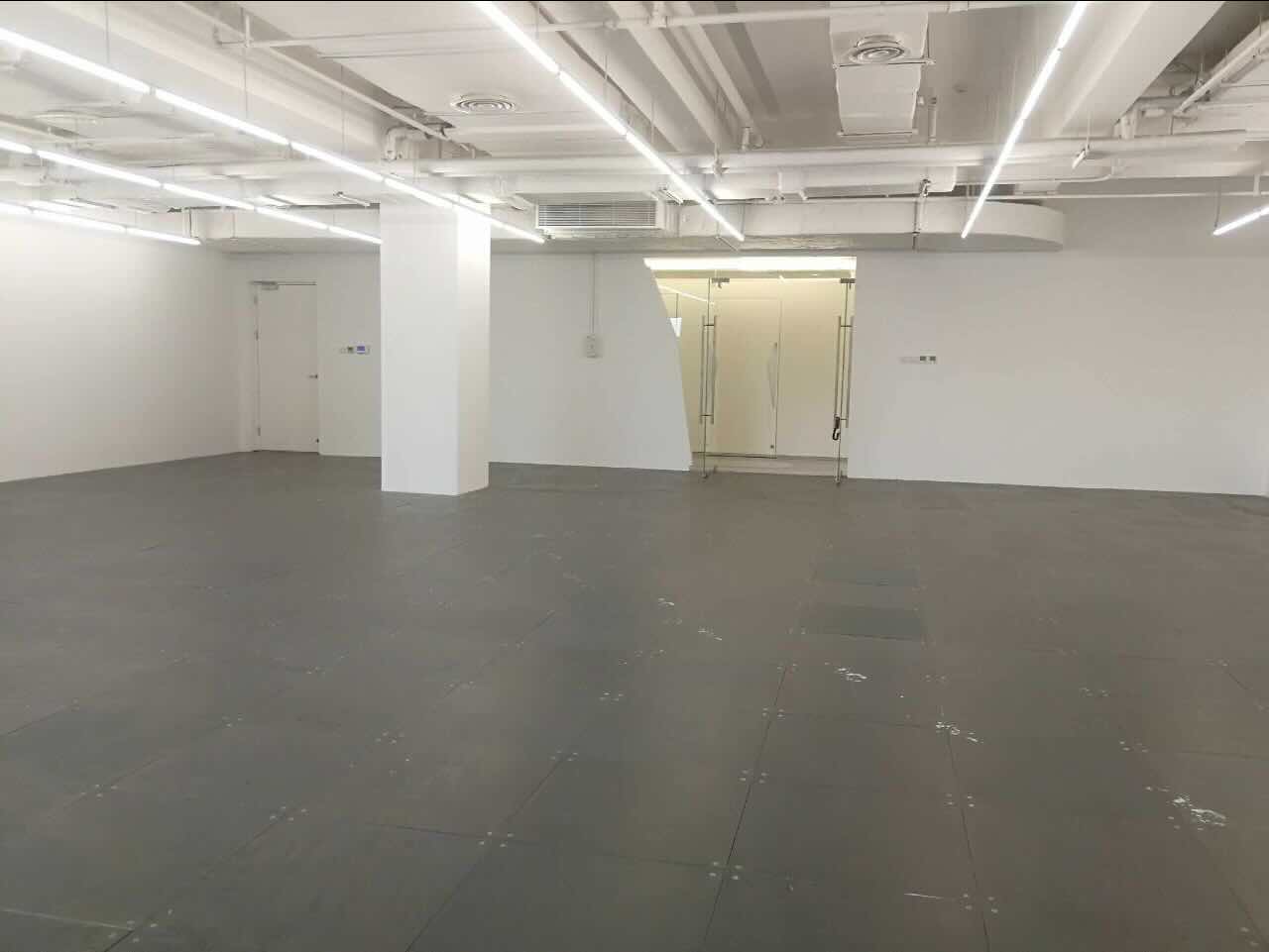 天会商务广场(凌空SOHO)长宁 天会商务广场(凌空SOHO) 230平米 简装修
