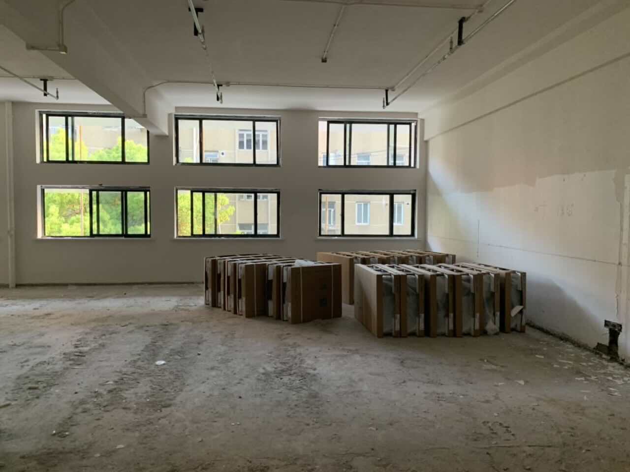 趣办上服虹桥创意园区TCAT长宁 趣办上服虹桥创意园区TCAT 500平米 中等装修