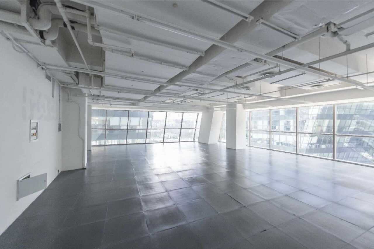 天会商务广场(凌空SOHO)长宁 天会商务广场(凌空SOHO) 213平米 简装修