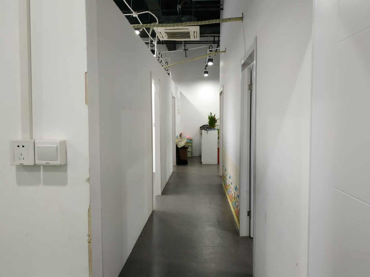 香杉商务中心香杉商务中心150平，3号线赤峰路地铁口，近嘉和国际