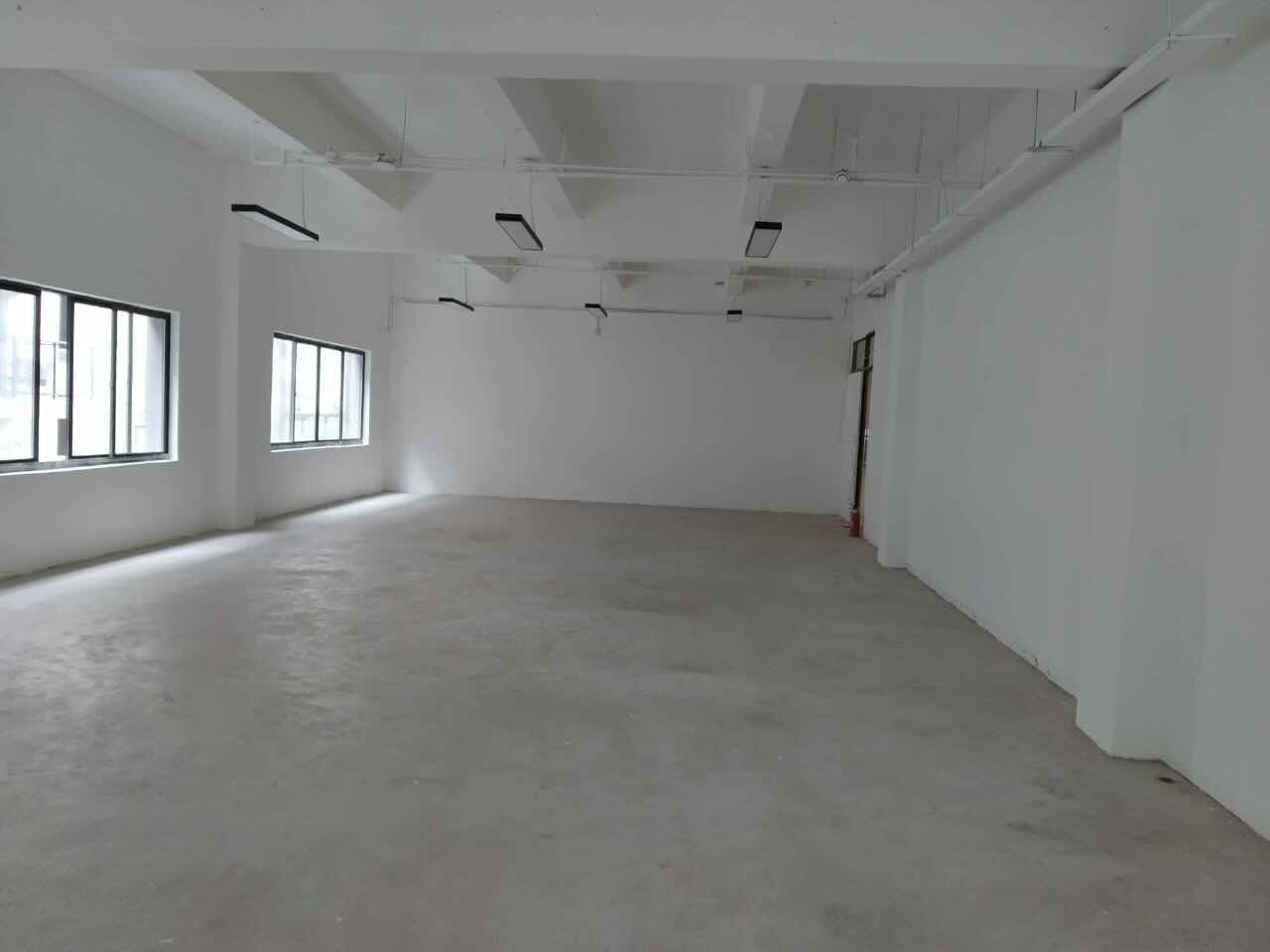 德必同心运动LOFT209平米办公室出租_3.40元/m²/天