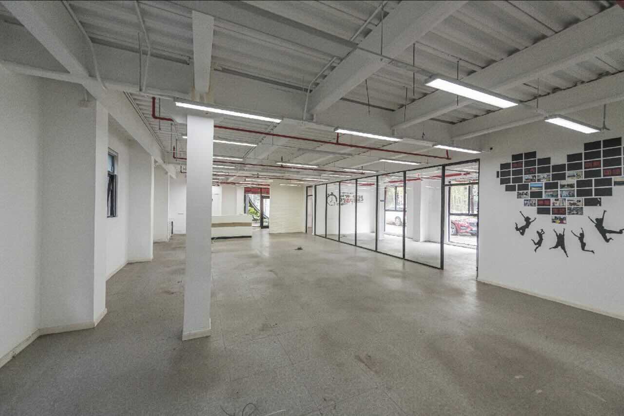 德必同心运动LOFT虹口 德必同心运动LOFT 393平米 中等装修