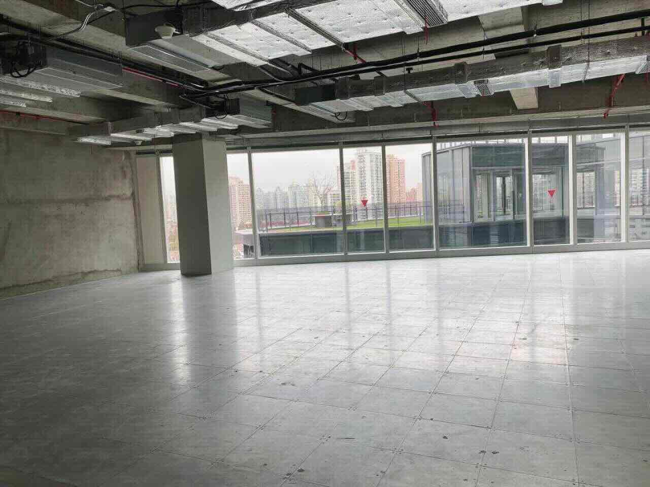 虹口宝华商业广场虹口区新项目202平出租，虹口宝华广场，四川北路核心商圈，位置好