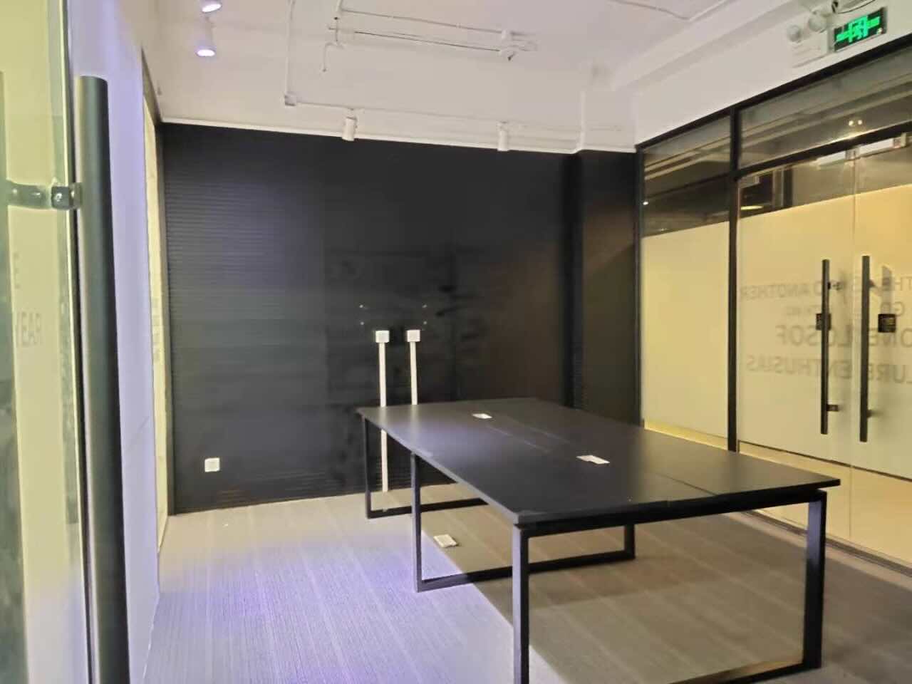 德必同心运动LOFT虹口 德必同心运动LOFT 243平米 中等装修
