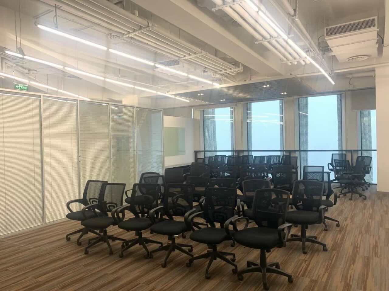 吉汇大厦(原虹口SOHO)虹口 吉汇大厦(原虹口SOHO) 160平米 中等装修