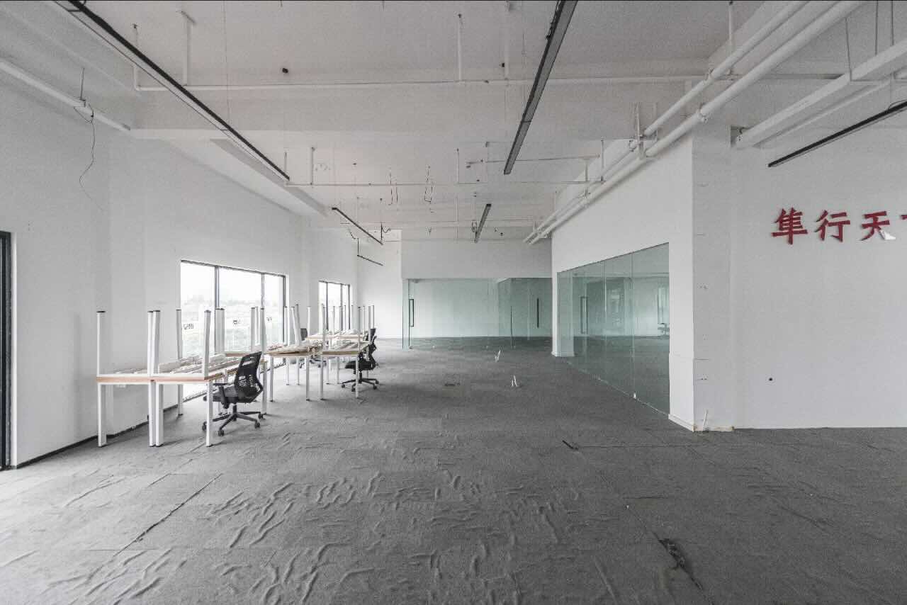 德必同心运动LOFT398平米办公室出租_3.20元/m²/天