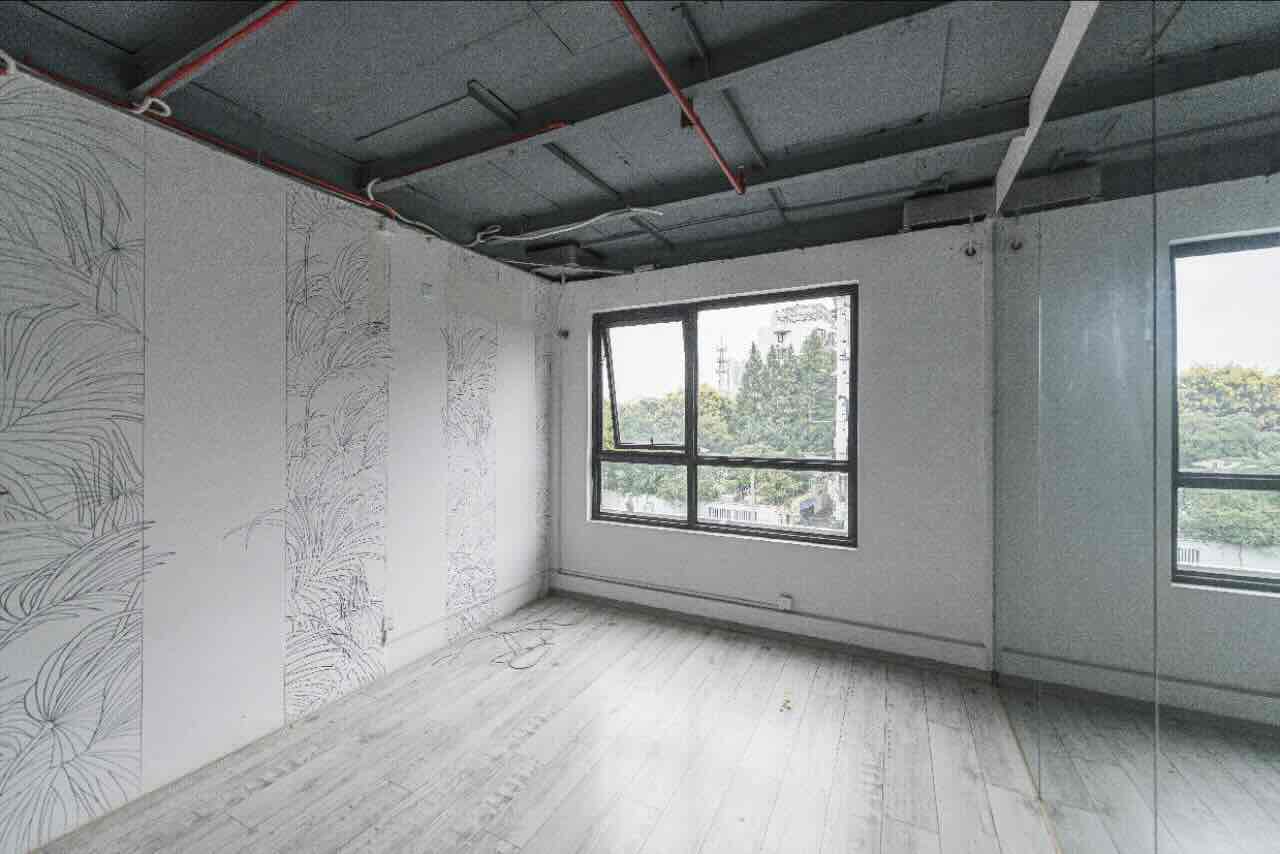 德必同心运动LOFT虹口 德必同心运动LOFT 94平米 简装修