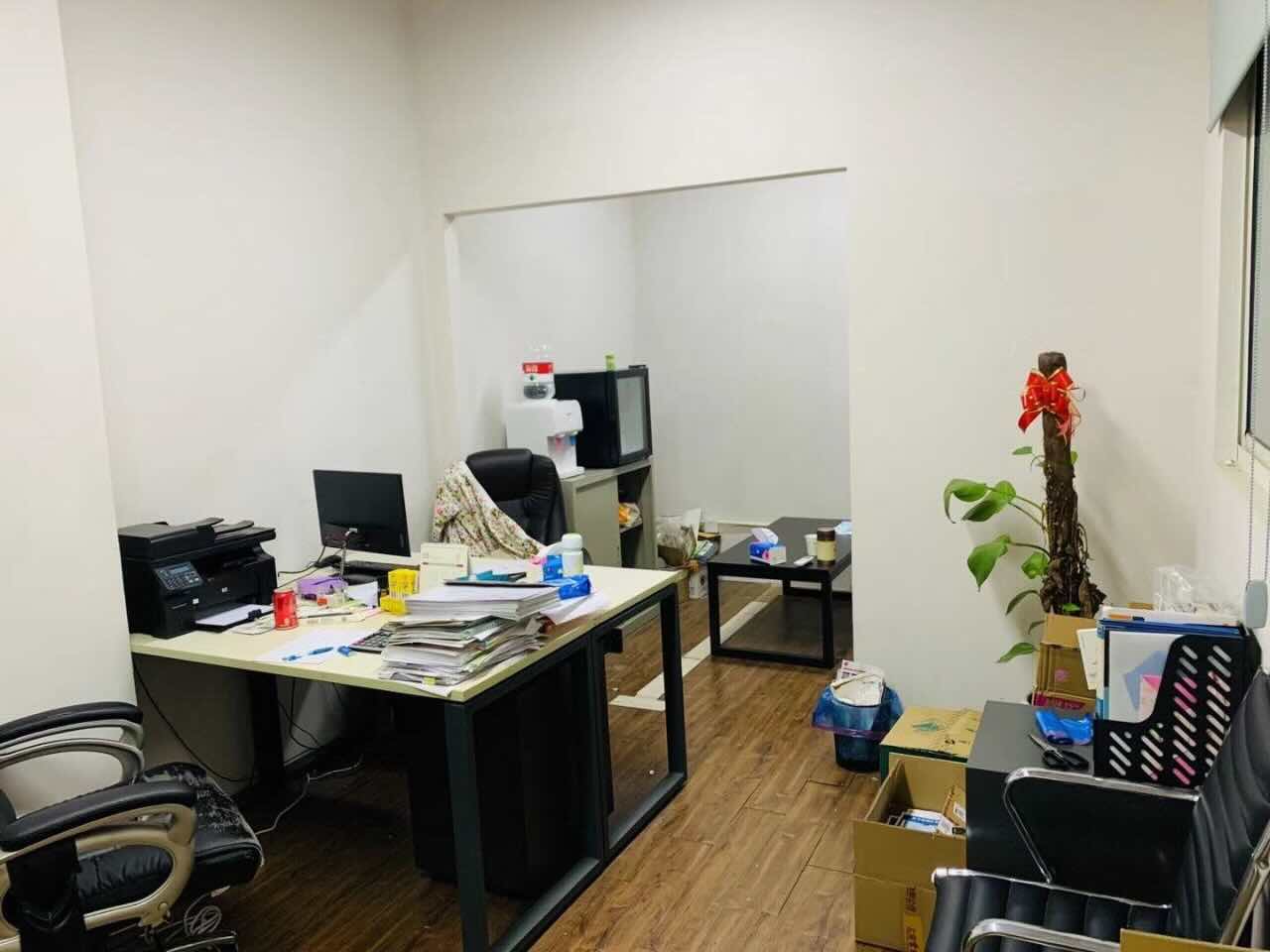 虹口 北外滩111艺术园区 31平米 简装修