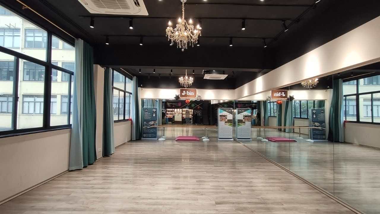 德必运动LOFT一期（创意基地）虹口 德必运动LOFT一期（创意基地） 129平米 简装修