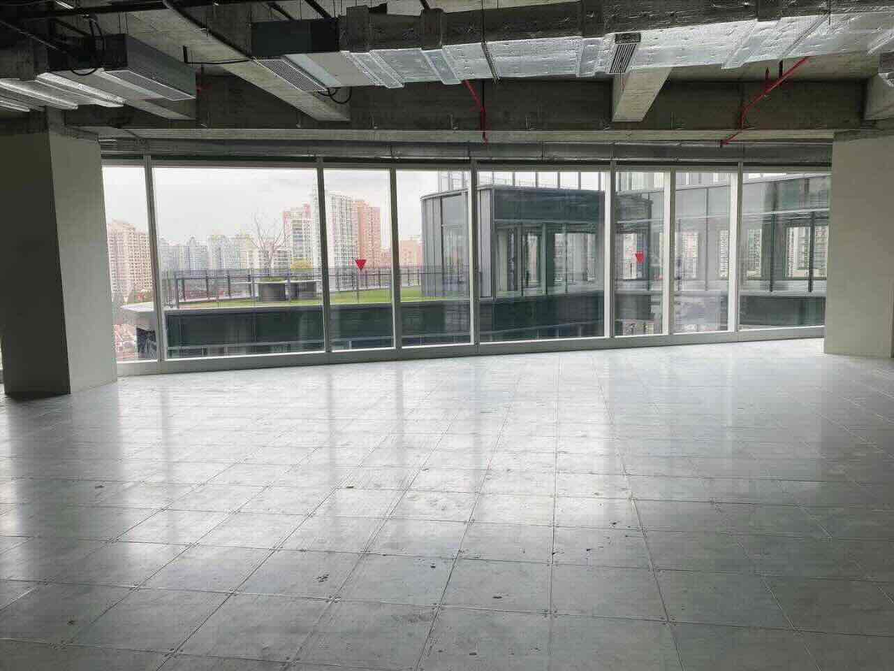 虹口宝华商业广场虹口区新项目202平出租，虹口宝华广场，四川北路核心商圈，位置好