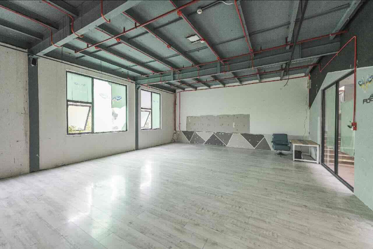 德必同心运动LOFT虹口 德必同心运动LOFT 132平米 精装修