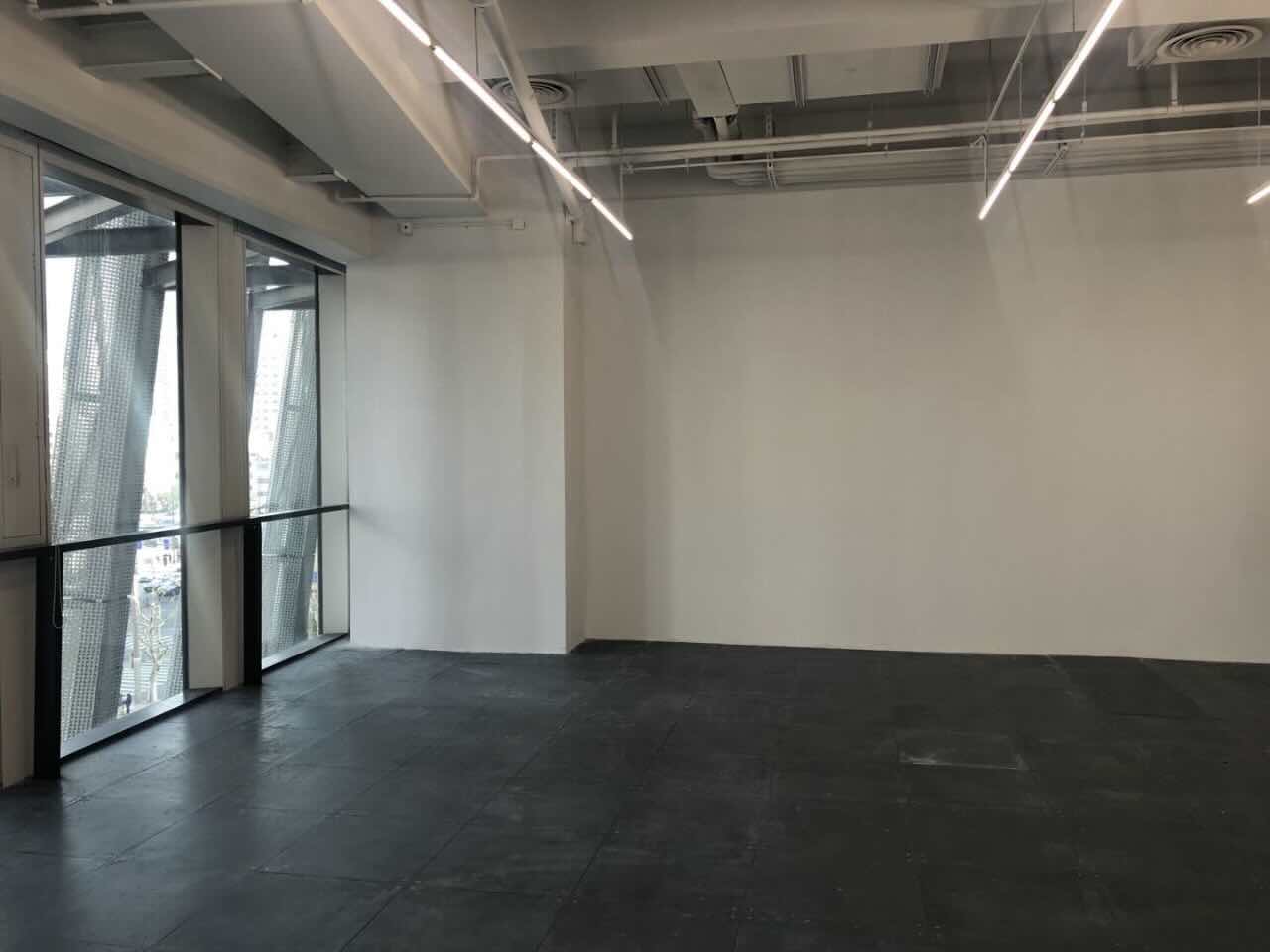 吉汇大厦(原虹口SOHO)虹口 吉汇大厦(原虹口SOHO) 225平米 简装修