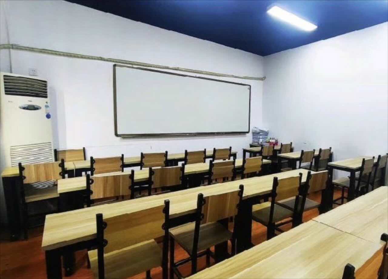 虹口 德必运动LOFT一期（创意基地） 112平米 简装修