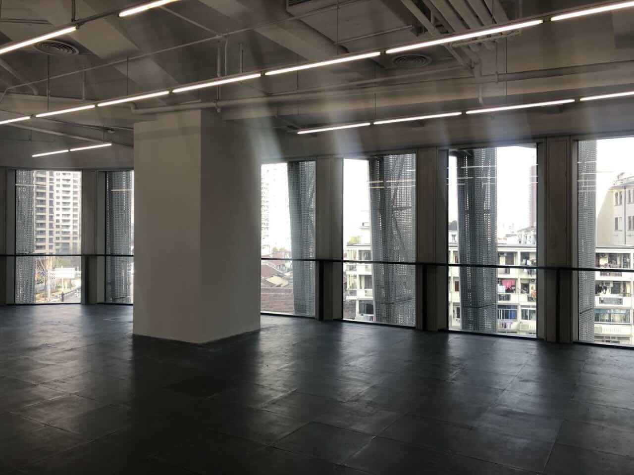 吉汇大厦(原虹口SOHO)225平米办公室出租_6.00元/m²/天