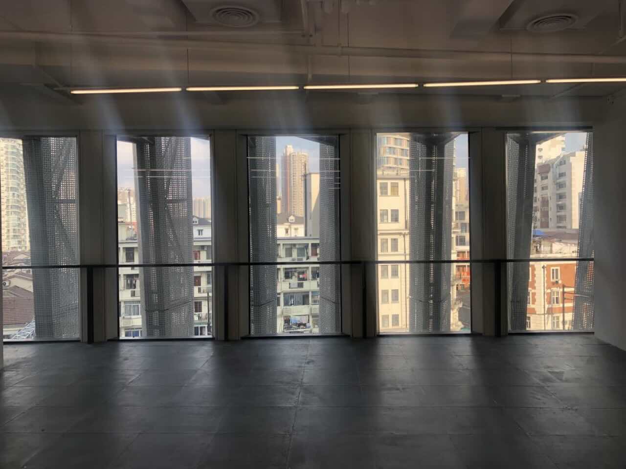 吉汇大厦(原虹口SOHO)虹口 吉汇大厦(原虹口SOHO) 225平米 简装修