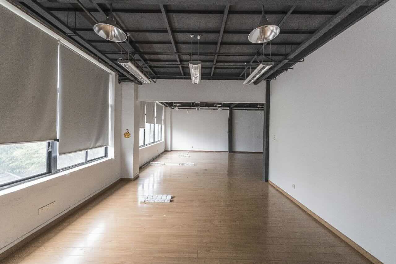 德必运动LOFT一期（创意基地）虹口 德必运动LOFT一期（创意基地） 263平米 中等装修