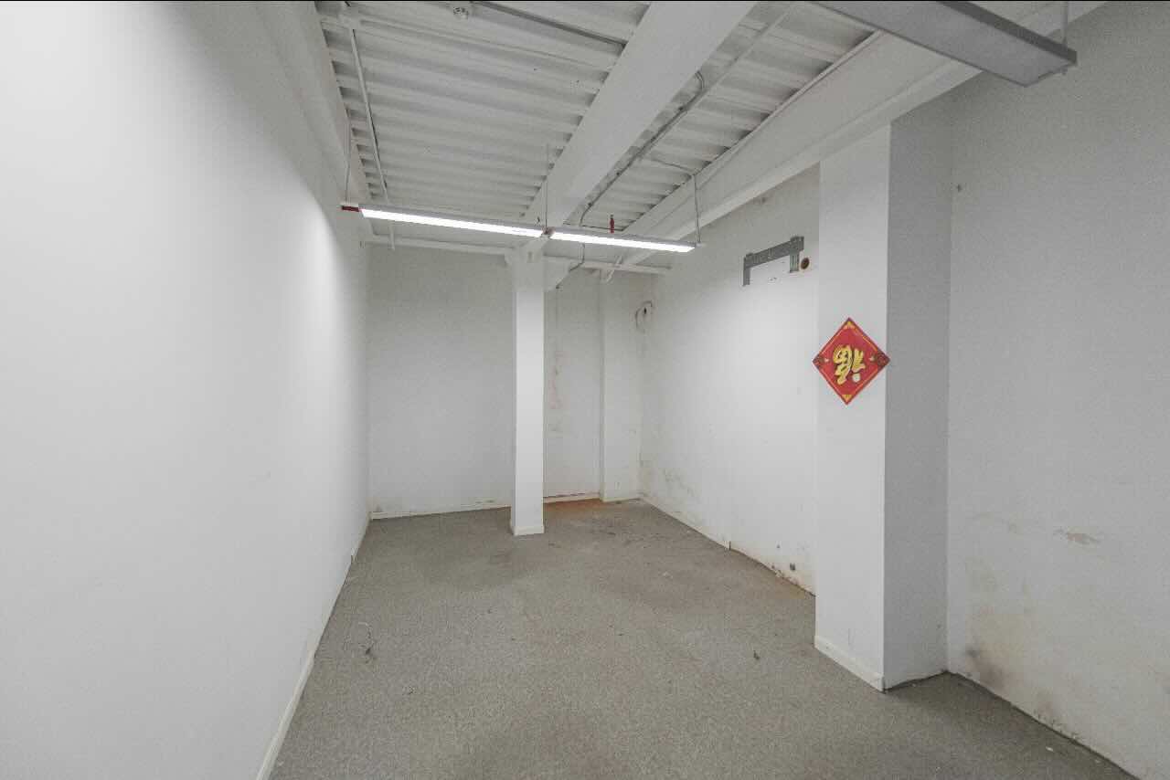 德必同心运动LOFT虹口 德必同心运动LOFT 393平米 中等装修