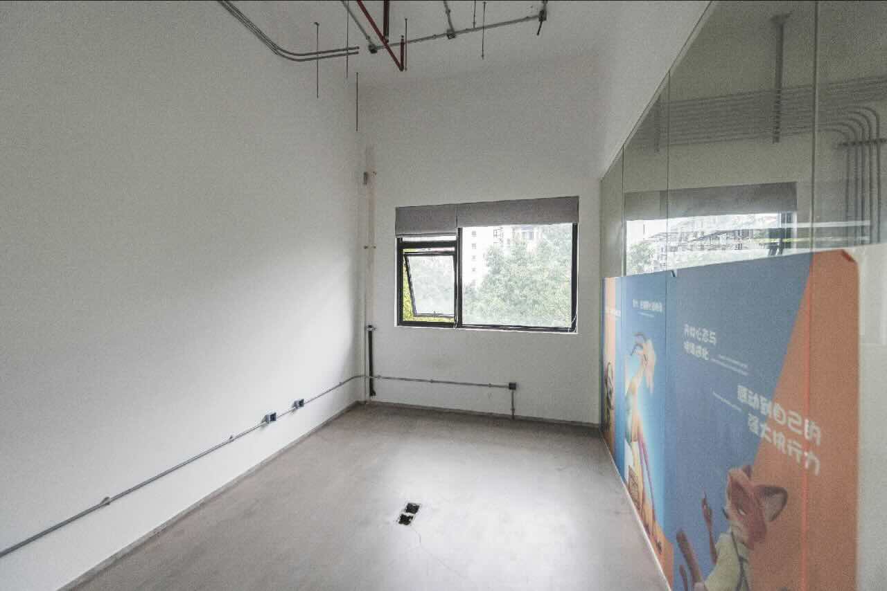 德必同心运动LOFT虹口 德必同心运动LOFT 233平米 简装修