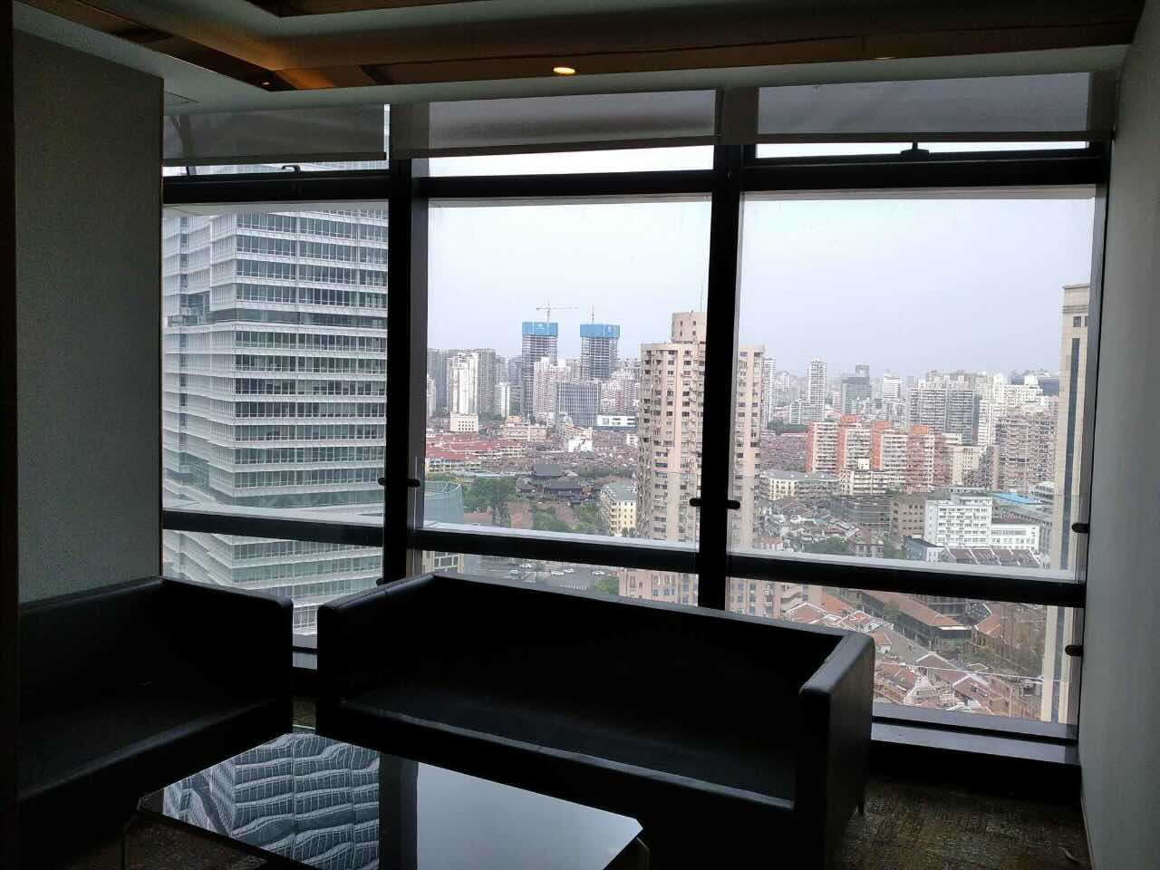 浦江国际金融广场一线江景，精装全配，地铁双轨，出租480平四隔断，可注册