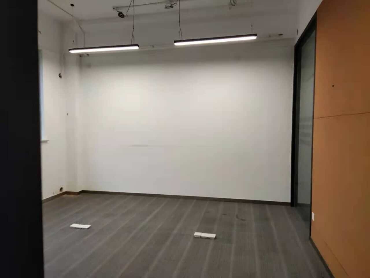 德必同心运动LOFT虹口 德必同心运动LOFT 243平米 中等装修