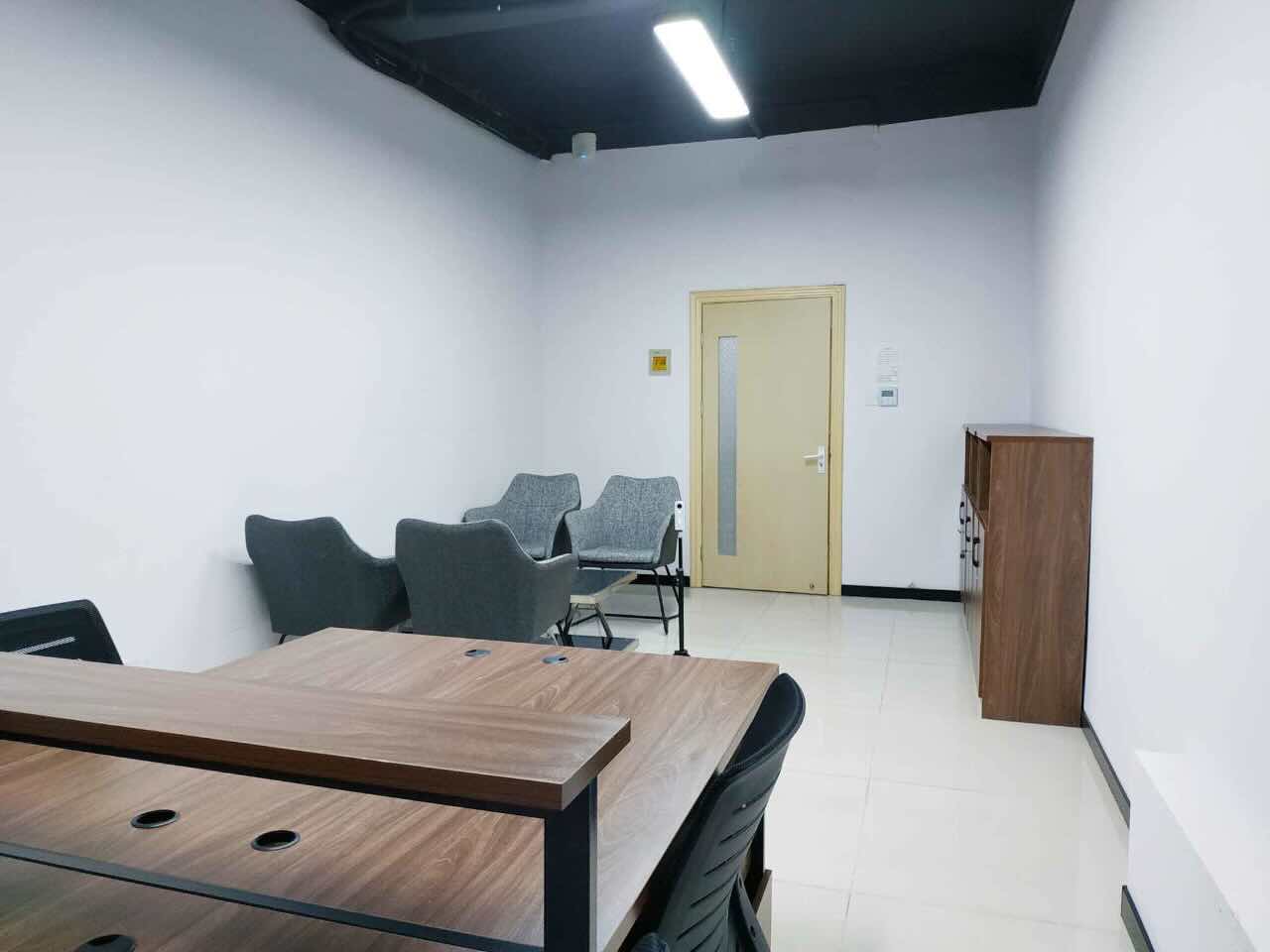张江虹口园智慧健康医疗产业基地虹口 张江虹口园智慧健康医疗产业基地 130平米 简装修