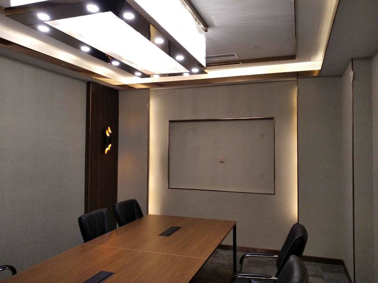 浦江国际金融广场一线江景，精装全配，地铁双轨，出租480平四隔断，可注册