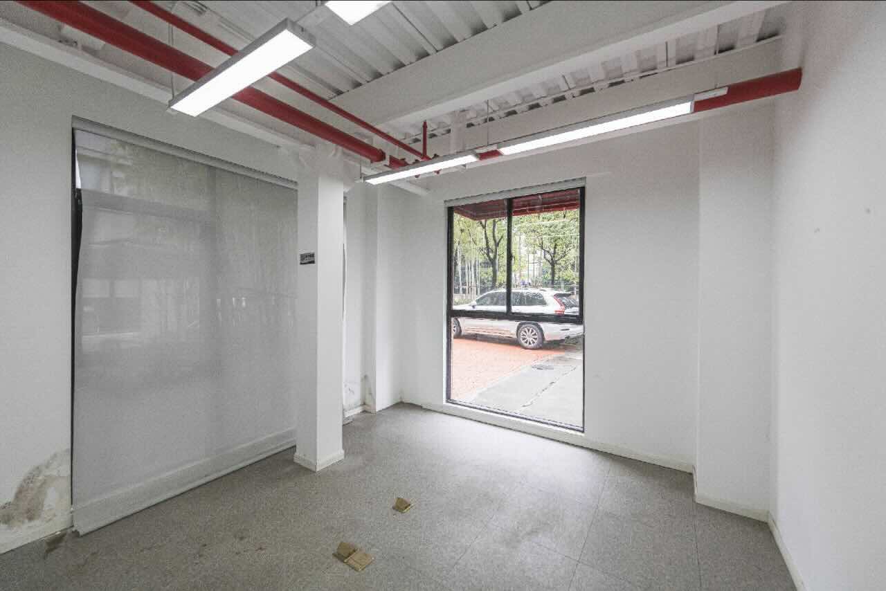 德必同心运动LOFT虹口 德必同心运动LOFT 393平米 中等装修