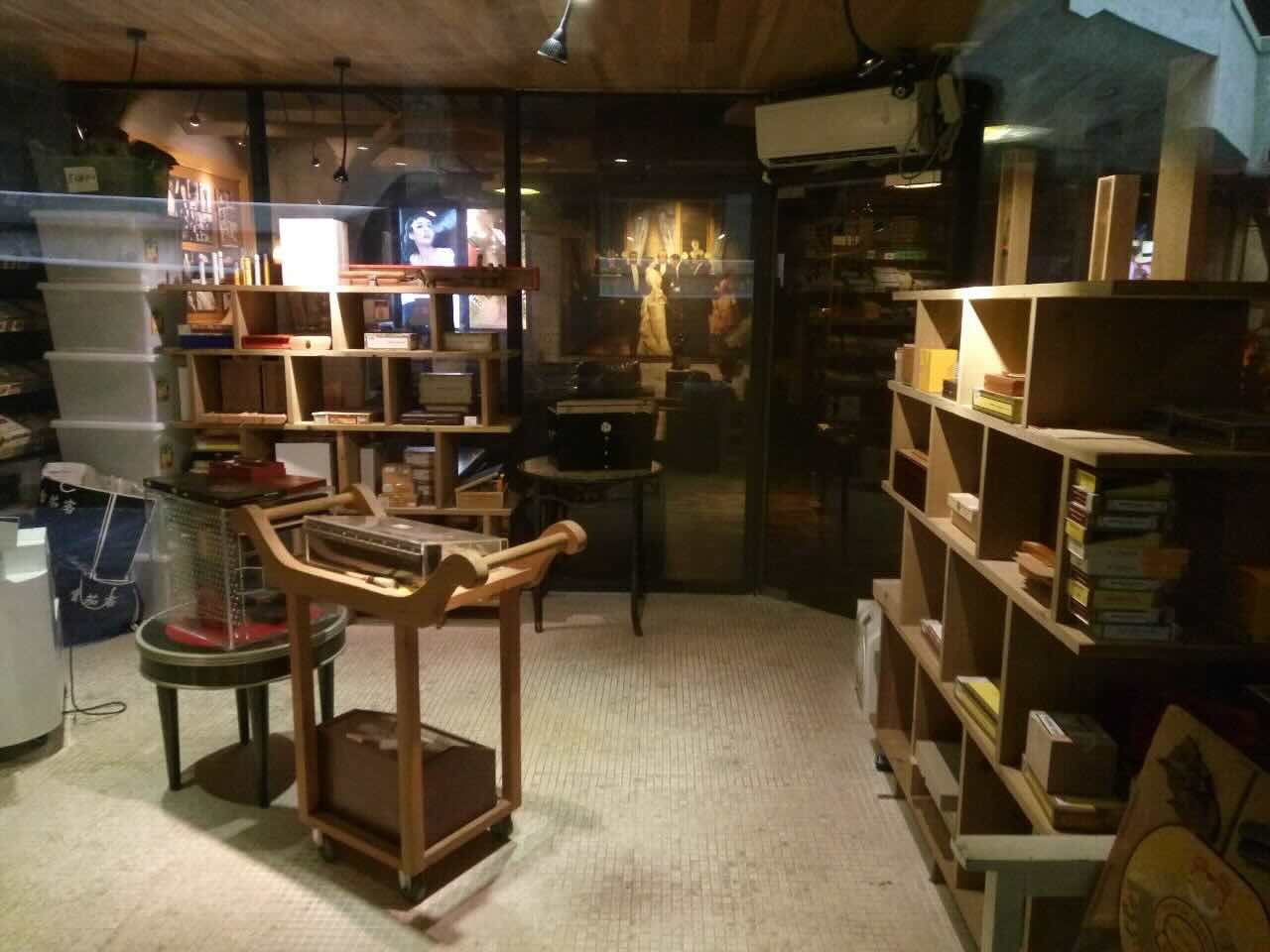 虹口 1933老场坊 432平米 中等装修