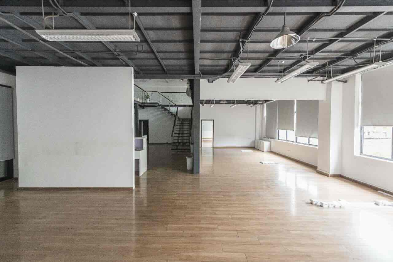 德必运动LOFT一期（创意基地）虹口 德必运动LOFT一期（创意基地） 263平米 中等装修