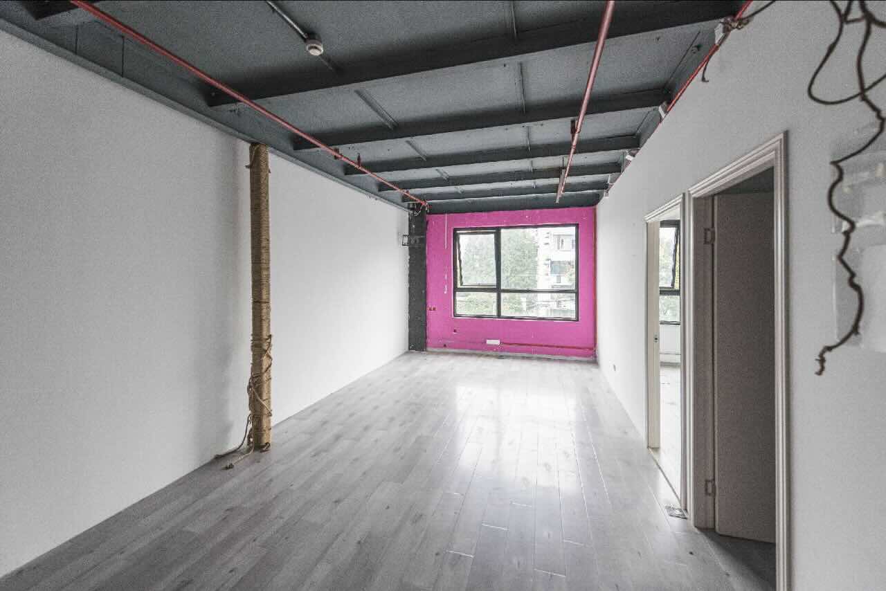 德必同心运动LOFT虹口 德必同心运动LOFT 94平米 简装修