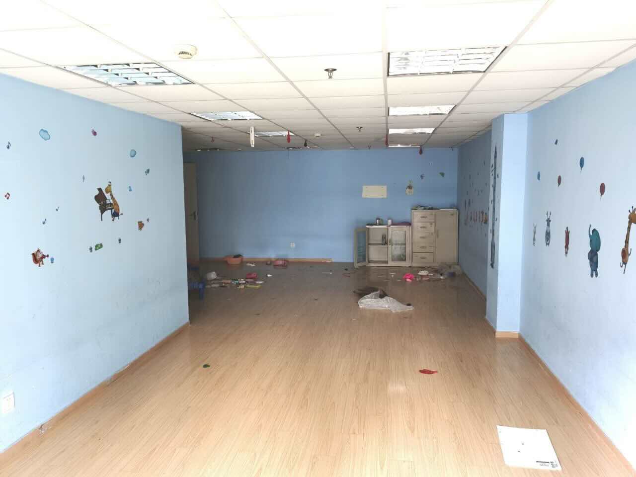 虹口 渡边物华园 178平米 中等装修
