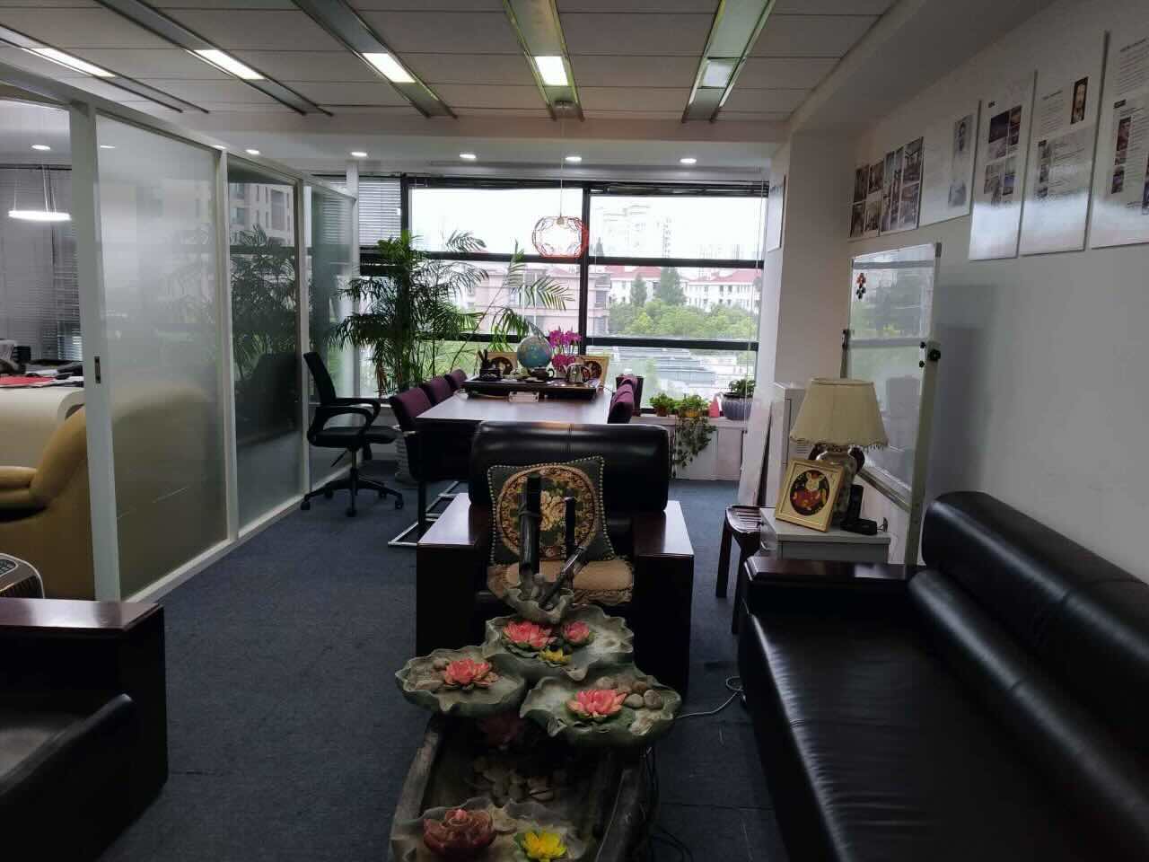 虹口 复城国际 82平米 精装修