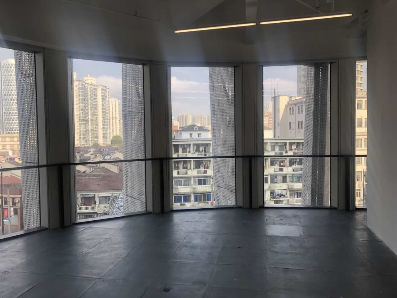 吉汇大厦(原虹口SOHO)虹口 吉汇大厦(原虹口SOHO) 225平米 简装修