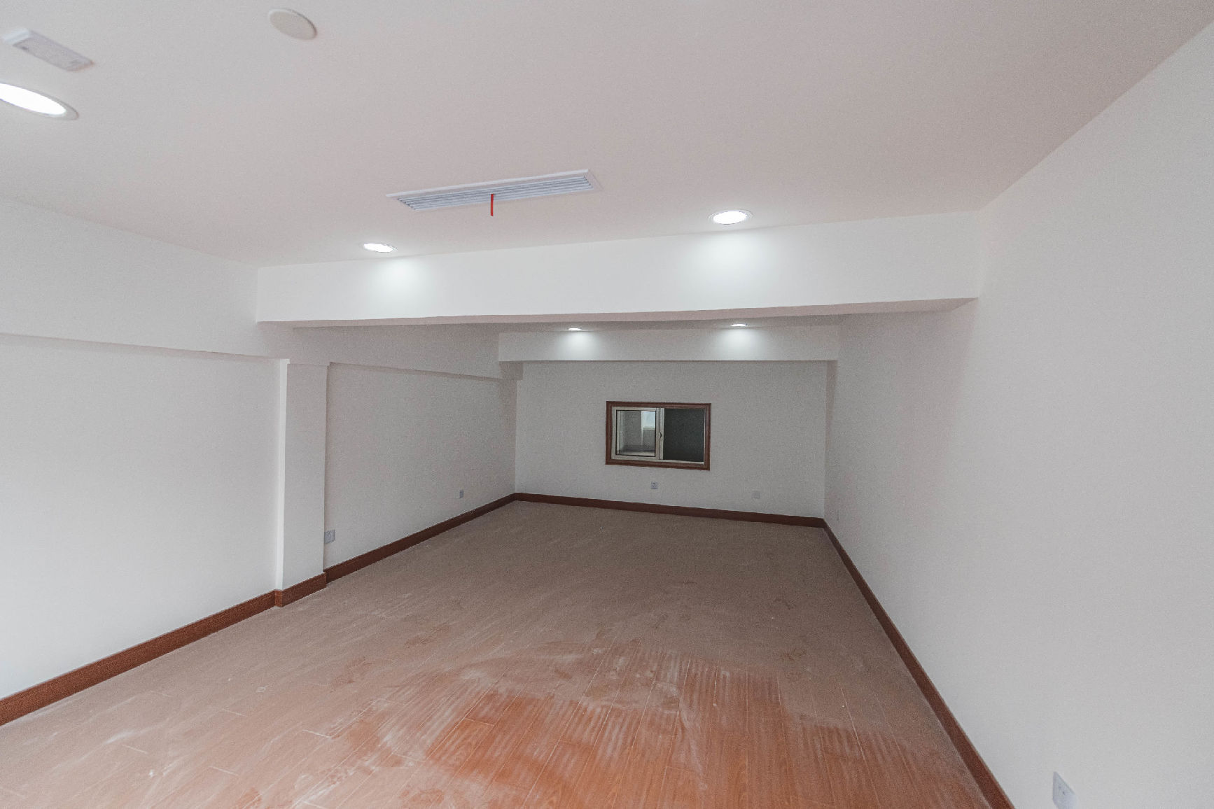 中天科技园二期中天科技园，现房146.5平，户型正气，分体空调