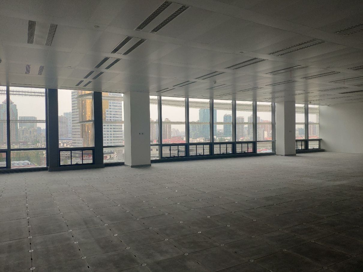陆家嘴中心，嘴金融广场623平精装修出租，房型正，景观好