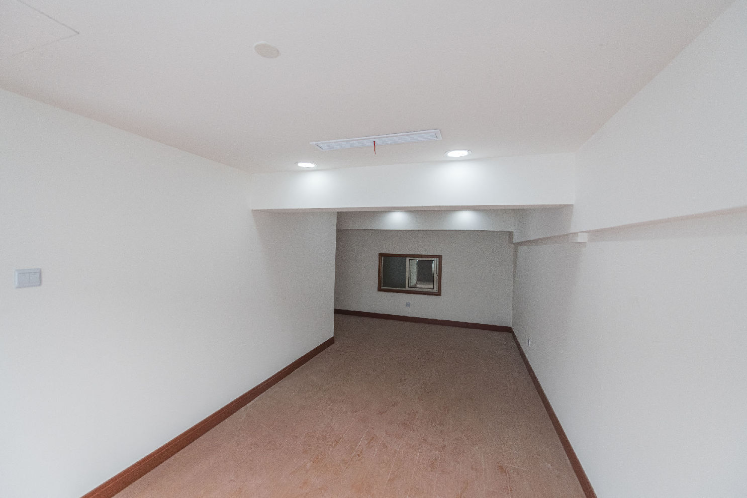 中天科技园二期中天科技园，现房146.5平，户型正气，分体空调