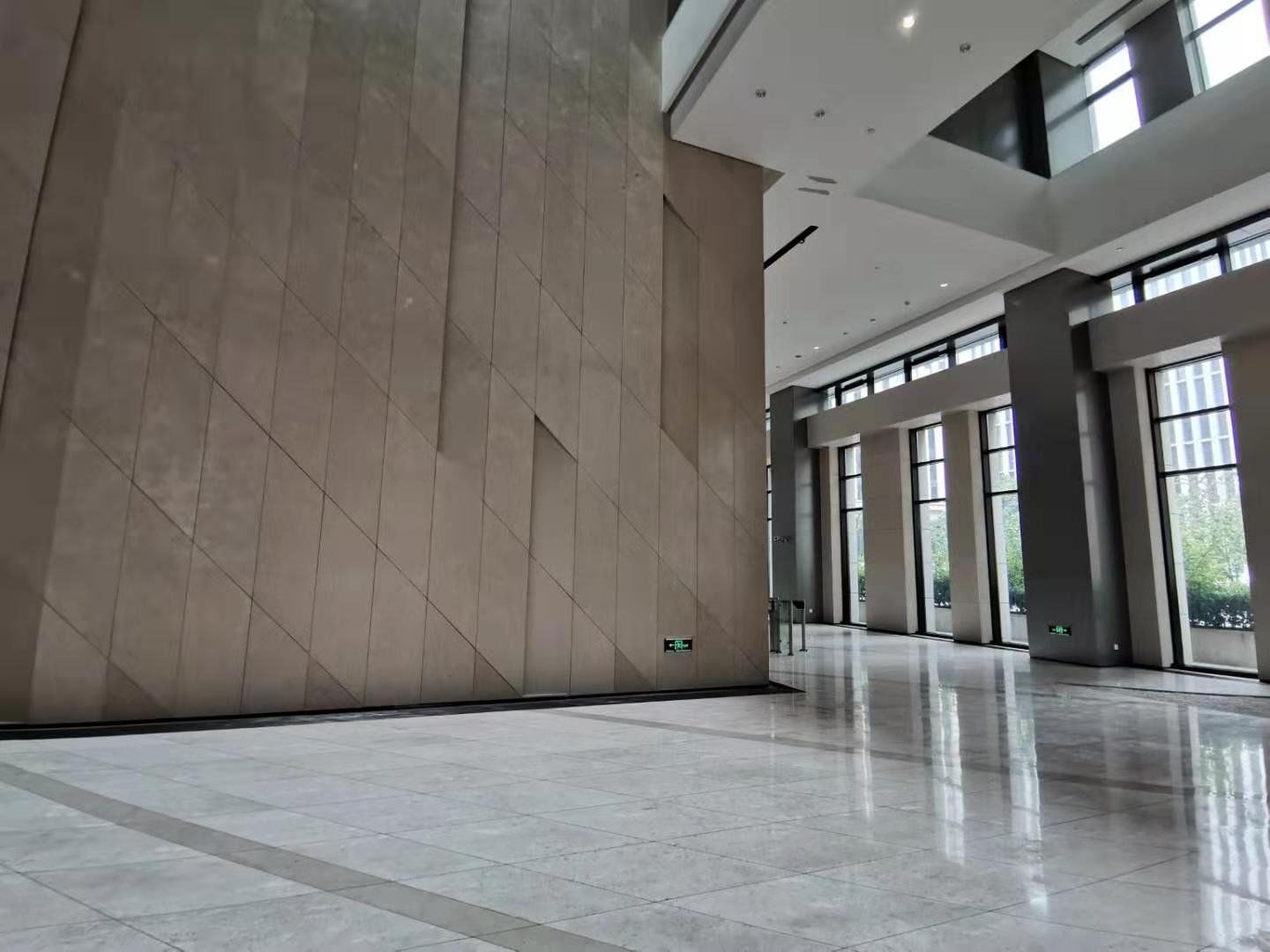 世发大厦世博　世发大厦　整层或连层出租　标准交付
