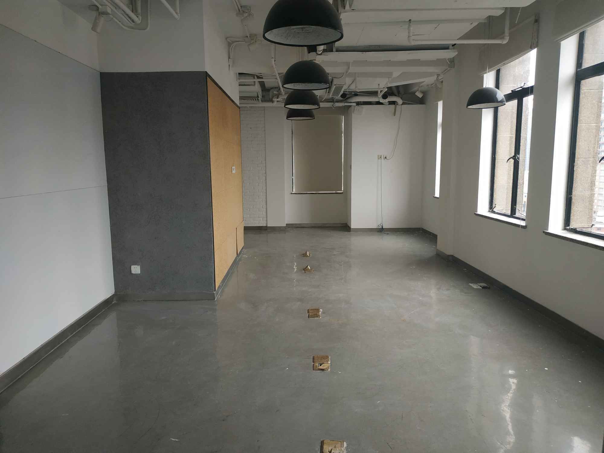 建设大厦黄埔外滩　南京东路　　180平　精装修　小整层