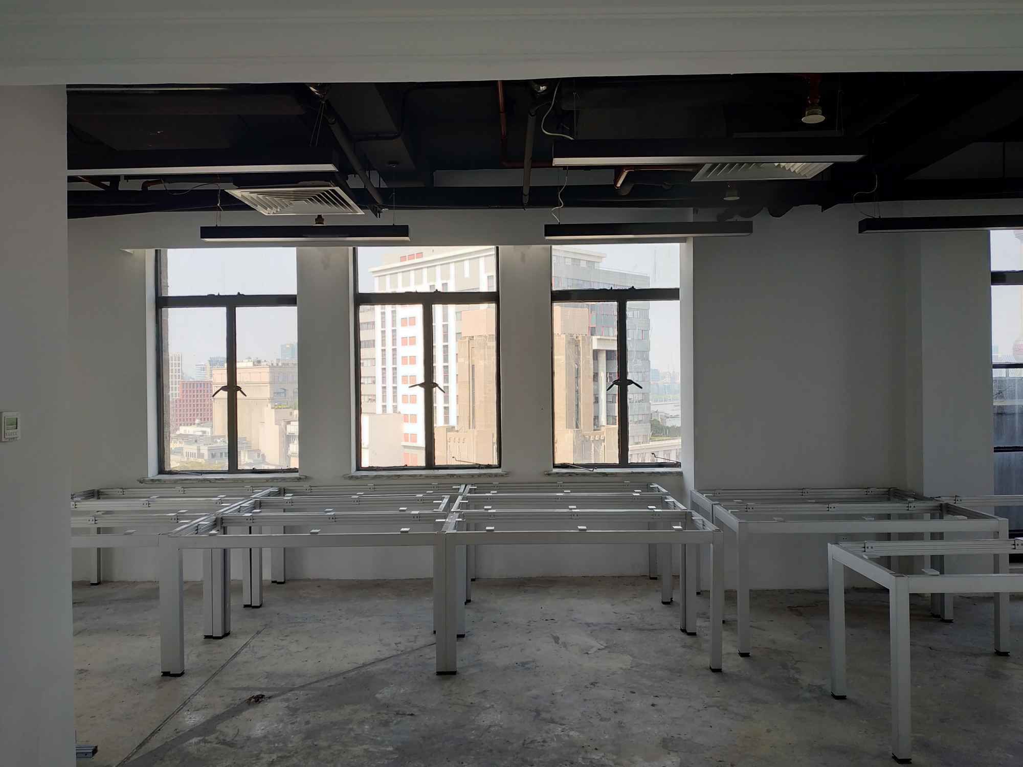 建设大厦百年历史的沉淀　画出历史的经典　小整层精装拎包入住